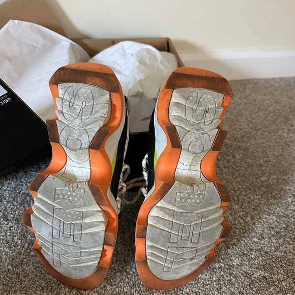 Sorel White Sneakers - Picture 6 of 6